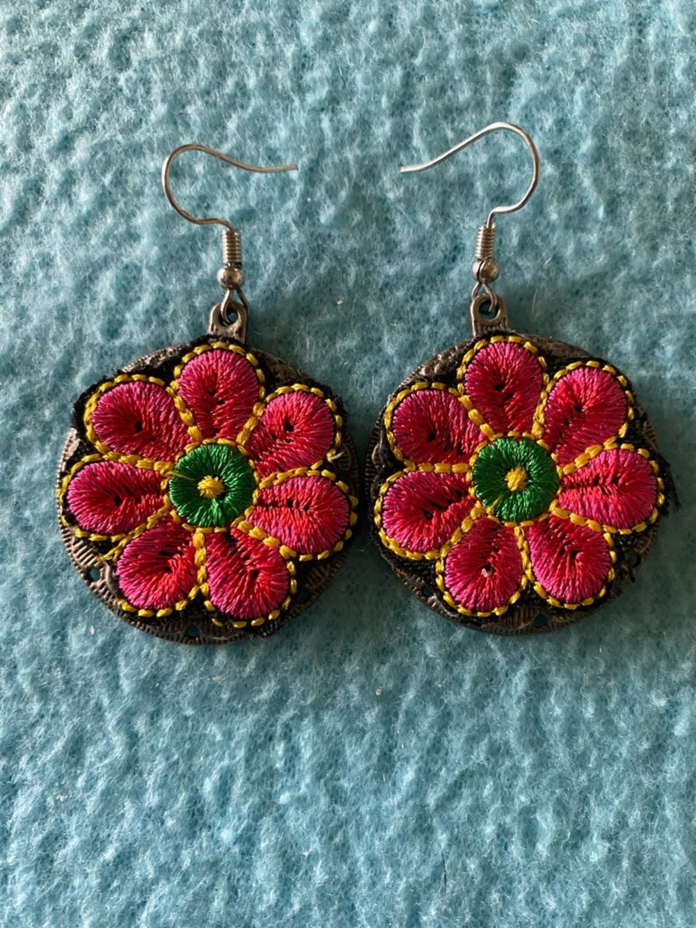 HANDCRAFTED floral pink multi colored wire earrings boho hippie vibe size OSFA